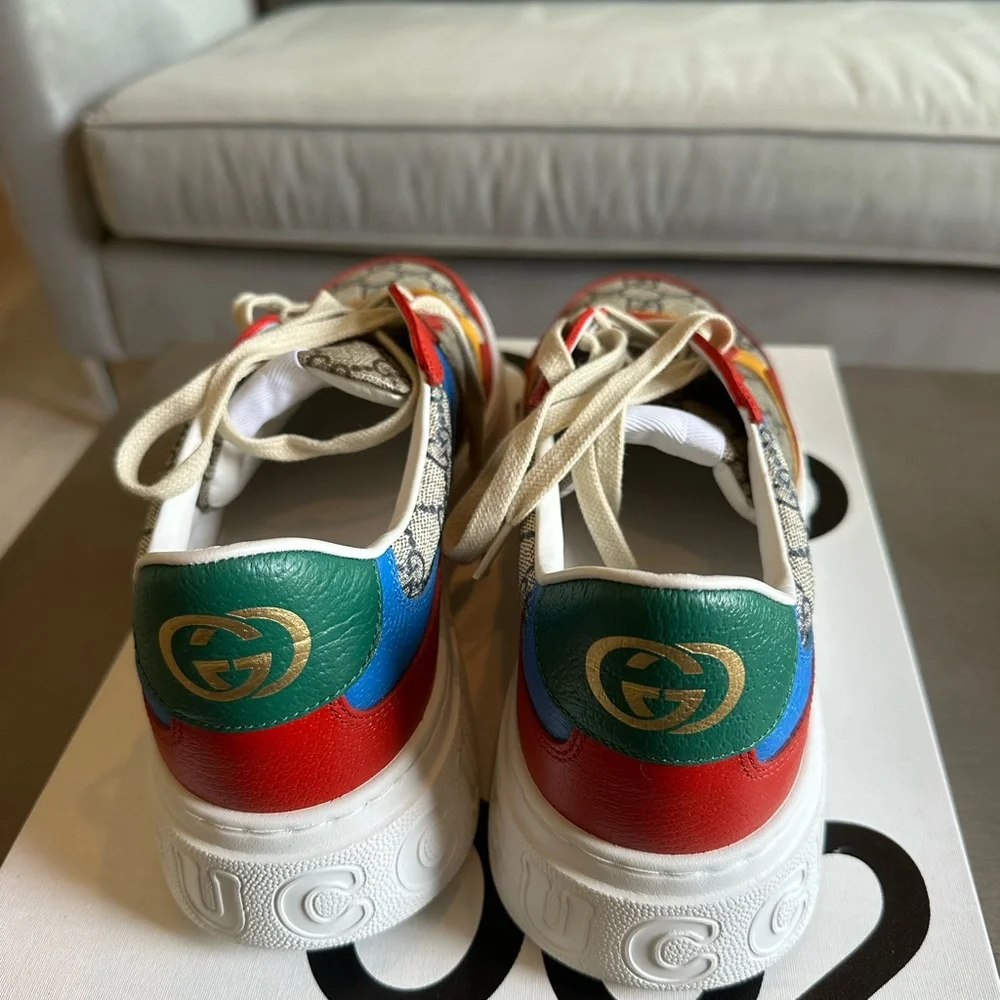 Men Gucci Red and Blue GG Pattern Sneakers - Picture 3 of 5